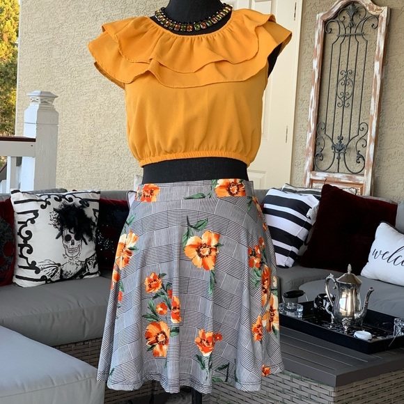 Just‎ Kids CropTop & Skirt Set - Picture 3 of 10